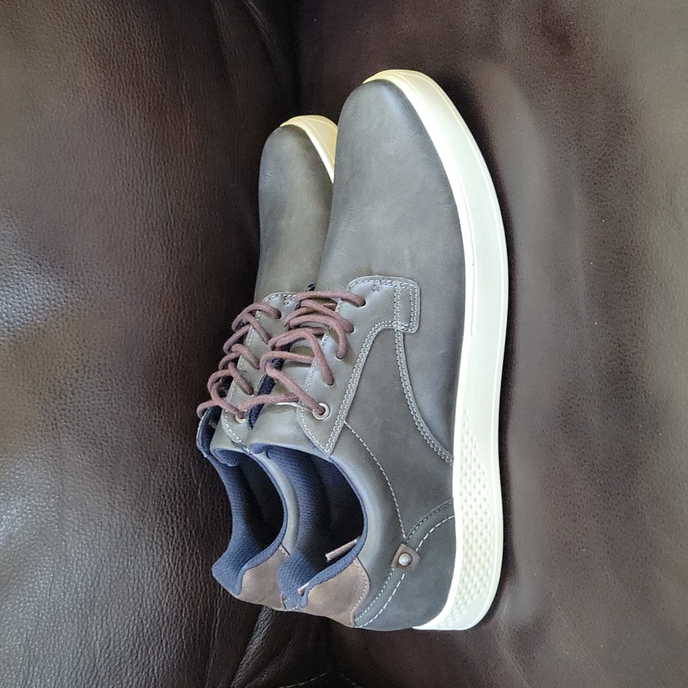 Invito men dress shoes size 12